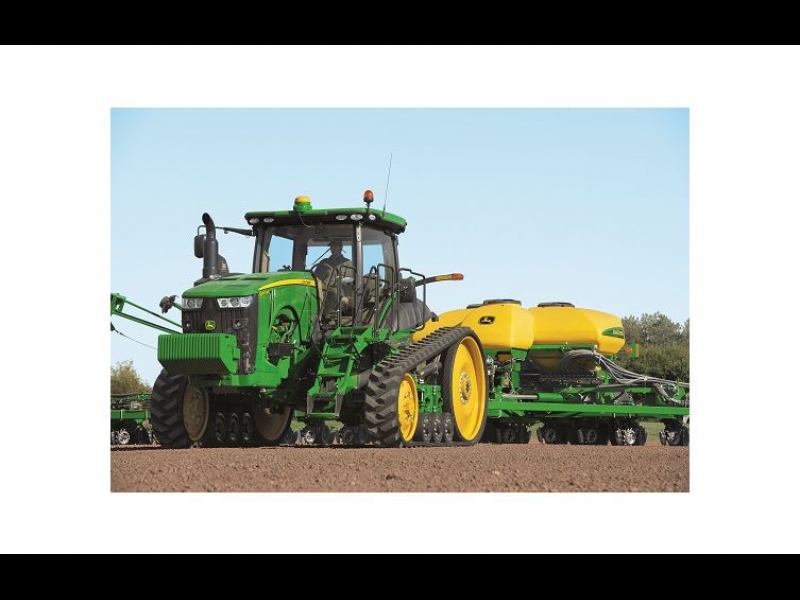 John Deere traktori