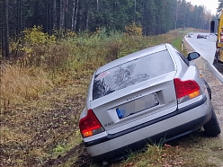 Rīgas Autoevakuators piedāvā ātru un drošu evakuāciju, paceļot automašīnas, kas apstājušās vai nokļuvušas ārpus ceļa.
