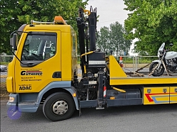 Rīgas Autoevakuators piedāvā motociklu transportēšanas pakalpojumus, nodrošinot to drošu pārvadāšanu uz nākamo galamērķi.