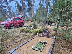 kapu pieminekļu mazgāšana