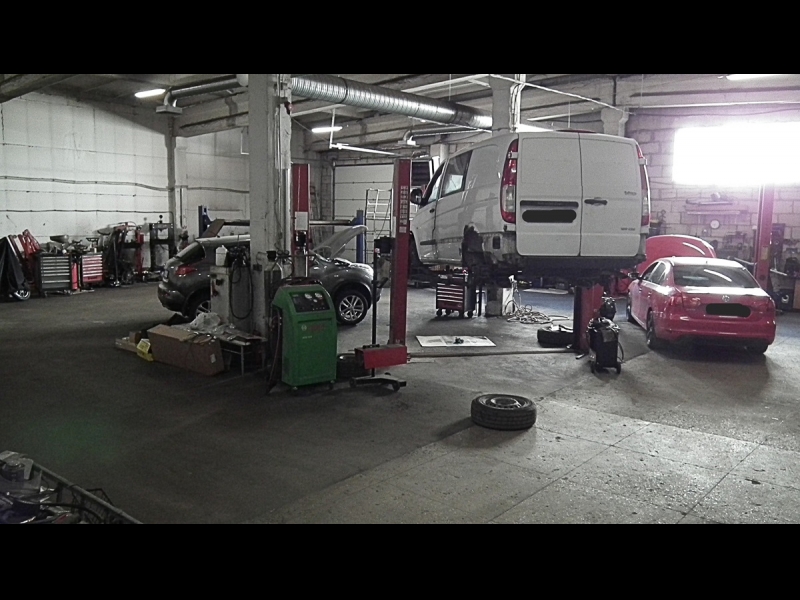 MIKROAUTOBUSU REMONTS PĻAVNIEKOS