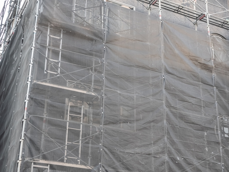 Sastatņu uzstādīšana