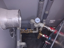 Profesionāli santehniķi