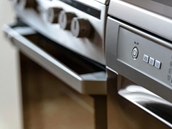 Gāzes plīts remonts un apkope.