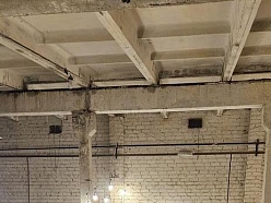 Betona grīdu liešana