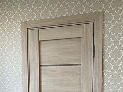 Dzīvokļa durvis