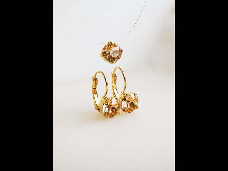 auskaru kaklarotas komplekts