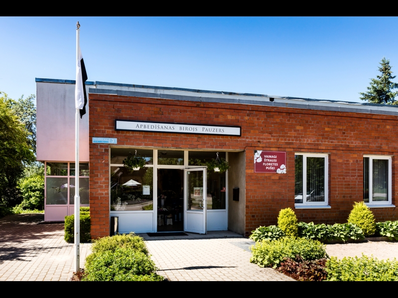 Apbedīšanas birojs Pauzers