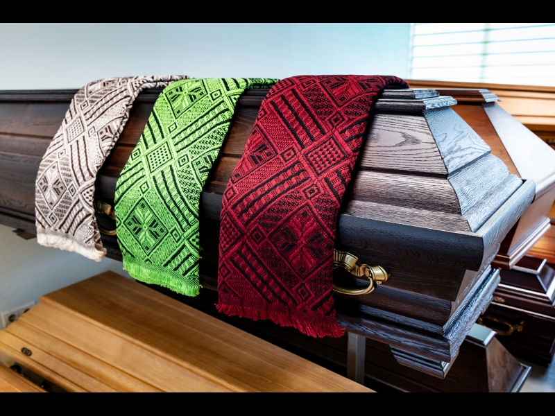 Apbedīšanas piederumi, zārks