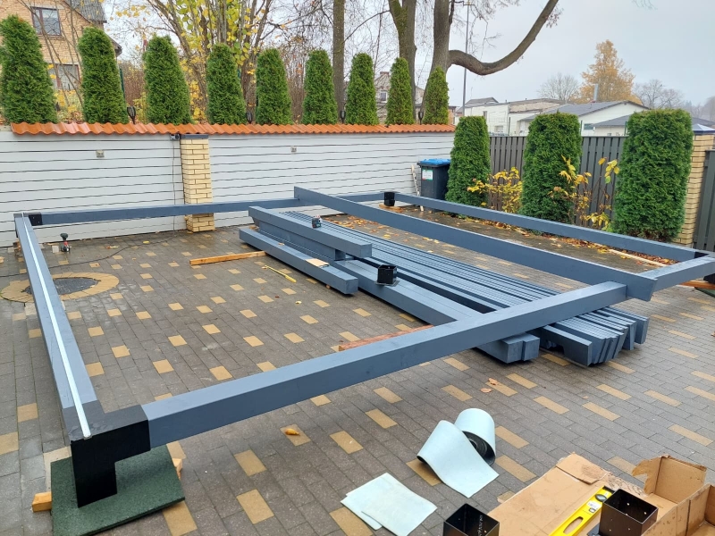 Pilni pergolu komplekti un papildus aksesuāri