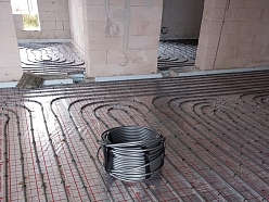 Apsildāmo grīdu ierīkošana