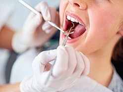 Profesionāla zobu ārstēšana ar individuālu pieeju katram pacientam.