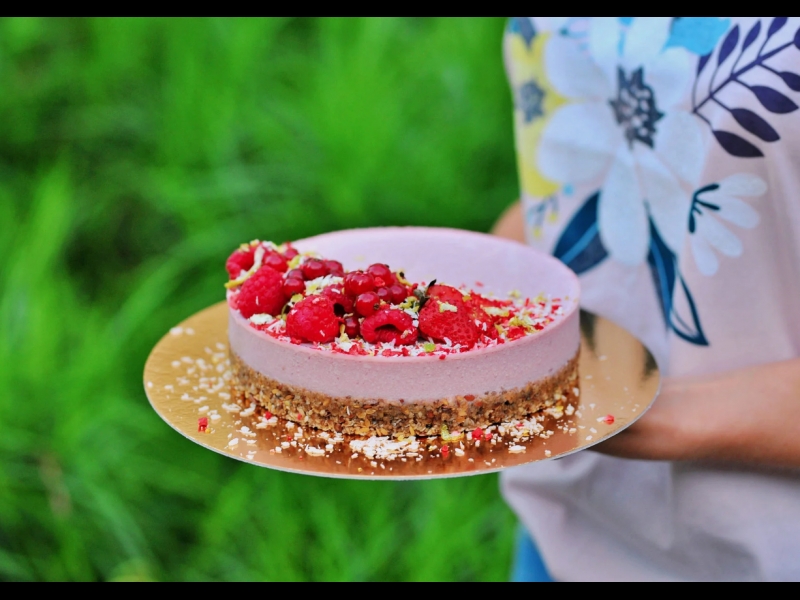 Aveņu kokosa laima kūka