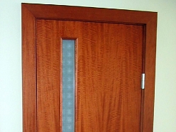 Koka durvis