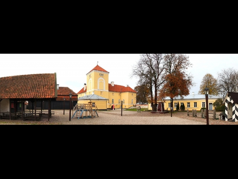 Livonijas ordeņa pils panorāmas skats