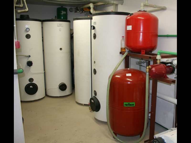 Karstā ūdens tvertne, akumulācijas tvertne