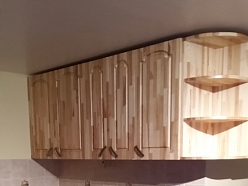 Koka virtuves mēbeles