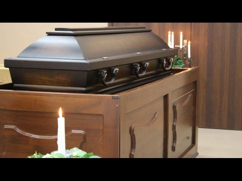 Apbedīšanas piederumi