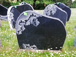 Kapu pieminekļu izgatavošana Siguldā