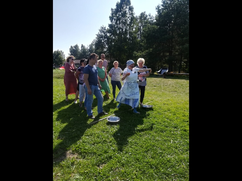 Dieniņas, lauku māja