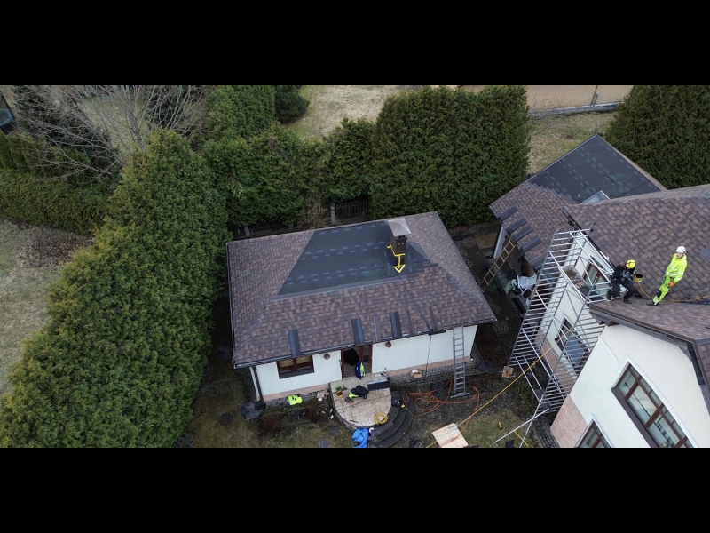 Bitumena šindeļu montāža