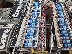 Ceresit CS25 stends Profcentrs veikalā