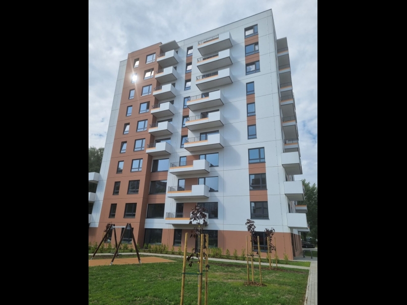 Daudzdzīvokļu māja