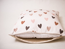 Lina spilvens ar sirsniņu rakstu – dabīgs un stilīgs interjera elements