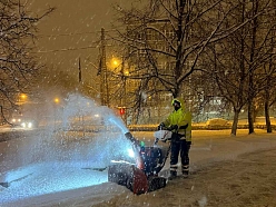 Sniega tīrīšana