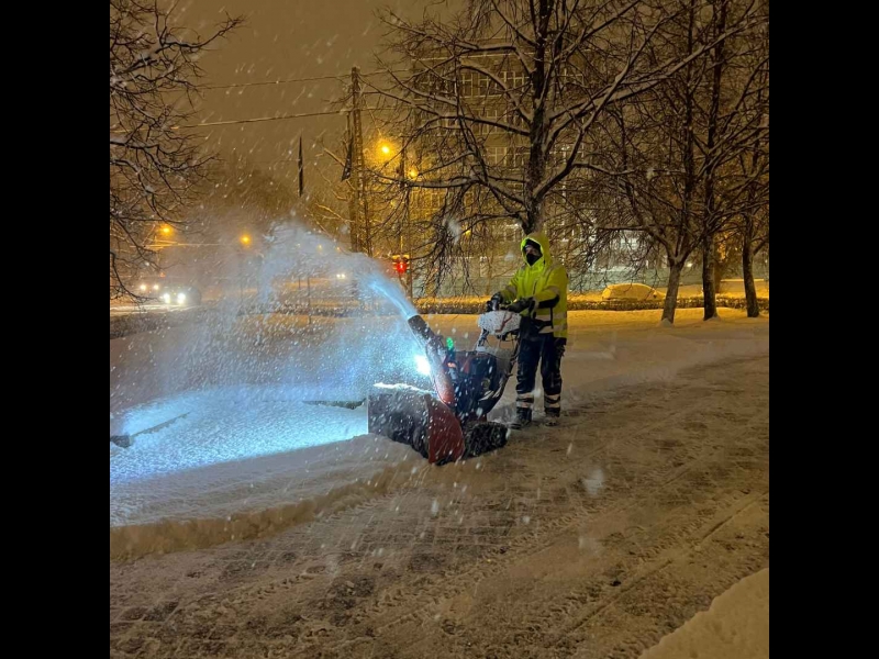 Sniega tīrīšana