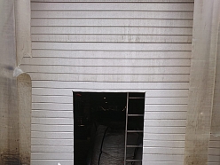 Durvju iegriešana pacelamajos vartos