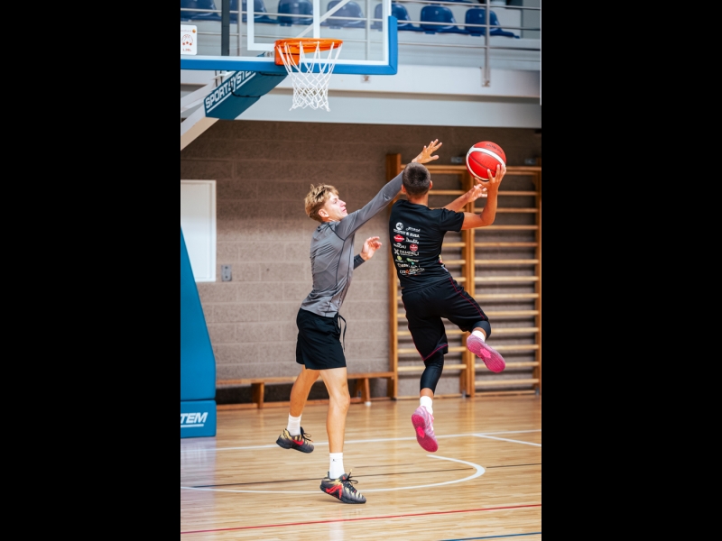 basketbola nometne