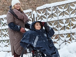 Lietusmētelis ar piedurknēm