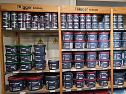 Flugger Flutex sienas krāsu stends Profcentrs veikalā