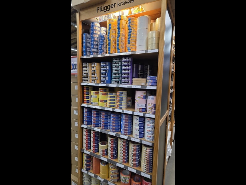 Flugger un tesa līmlentes stends Profcentrs veikalā