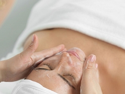 premium ādas kopšana