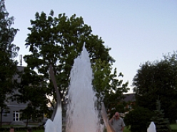 Strūklaku apgaismojums