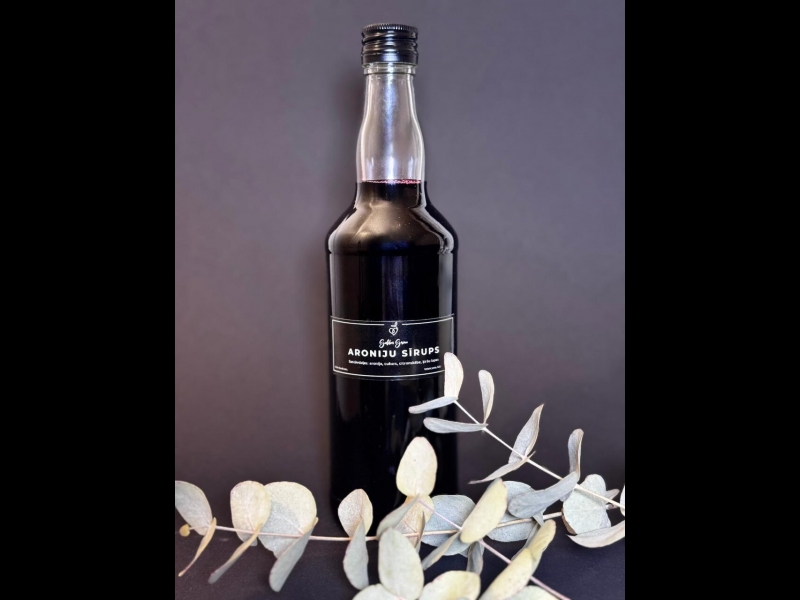 Aroniju sīrups