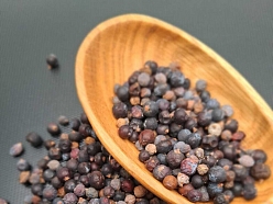 Kaltētas kadiķogas