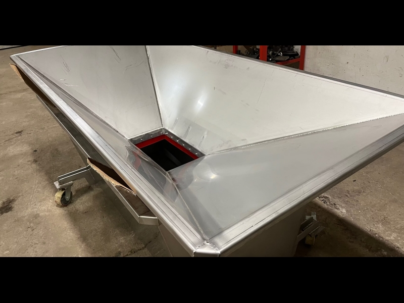 Dārzeņu, augļu un oglu smalcinātājs