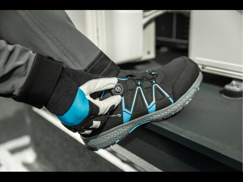 HOGERT Darba apģērbs un apavi