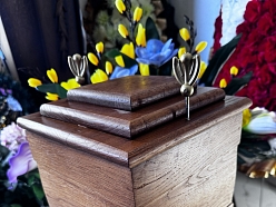 Urnas pelnu uzglabāšanai