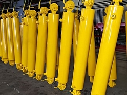 Industriālo hidraulisko cilindru sagatavošana un krāsošana