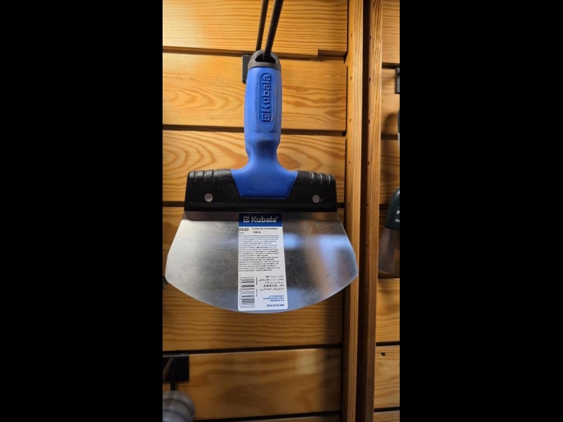 Instruments Profcentrs veikalā