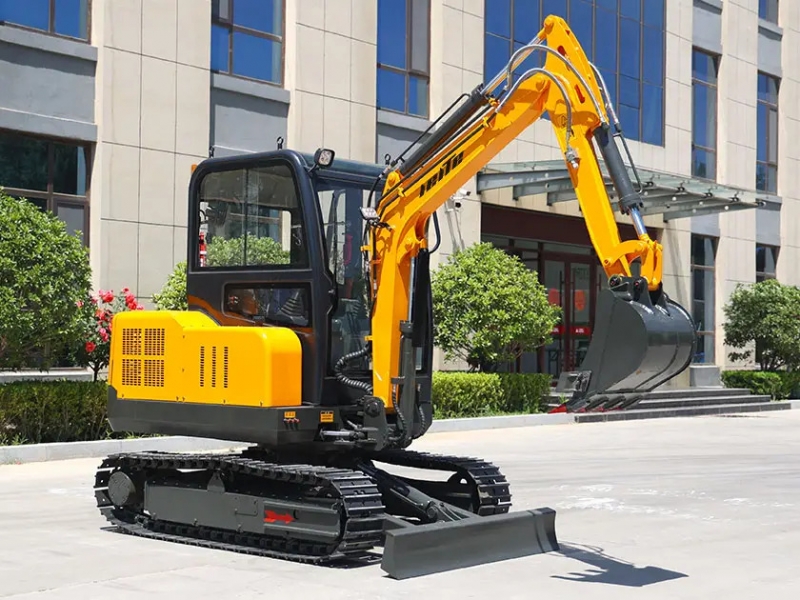 LT1040 mini excavator