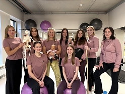 Profesionāls fizioterapeitu komandas darbs, kas palīdz atveseļoties un uzlabot dzīves kvalitāti.