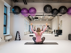 Speciāli vingrinājumi, kas uzlabo ķermeņa elastību un kustību spējas.