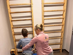 Mūsdienīga masāžas tehnika, kas palīdz uzlabot muskuļu tonusu un mazināt spriedzi.