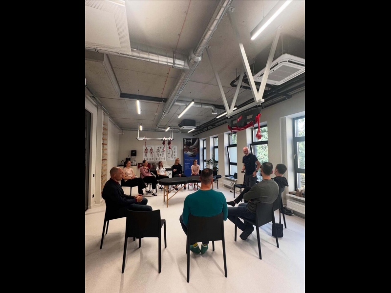 Nodarbības, kas palīdz uzlabot ķermeņa kustīgumu un uzlabot muskuļu spēku pēc traumas vai saslimšanas.