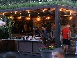 Āra virtuves atmosfēra